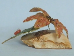 Gänseblümchen mit Glückskäfer (± 8 cm) mit Karneol und Tigerauge